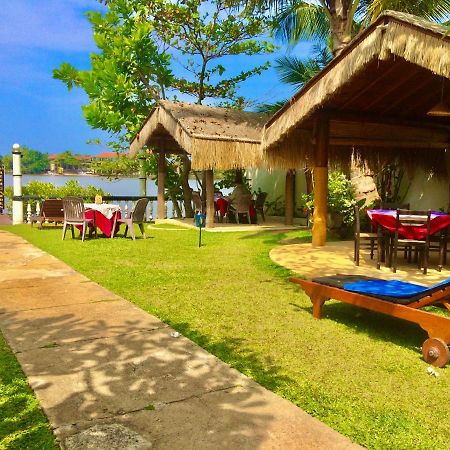 Hotel Hemadan Bentota Esterno foto