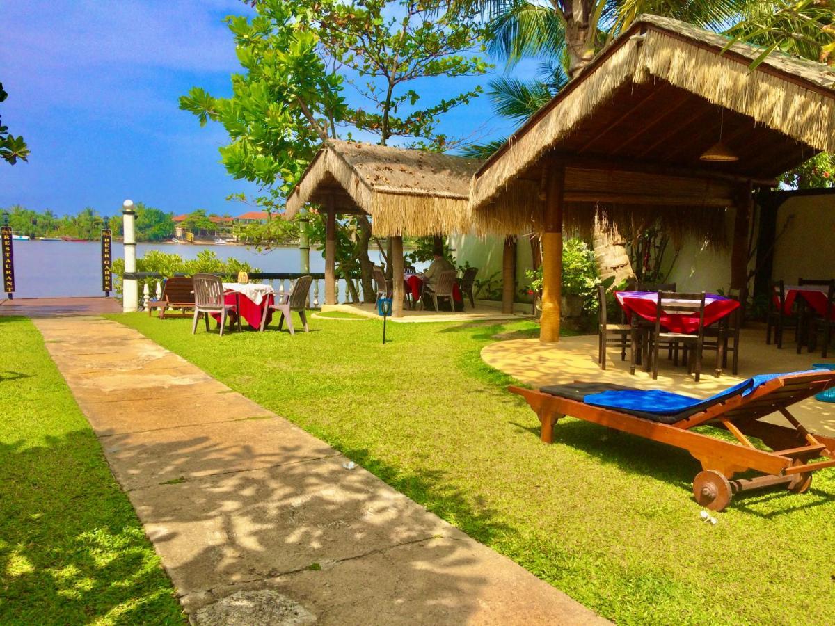 Hotel Hemadan Bentota Esterno foto