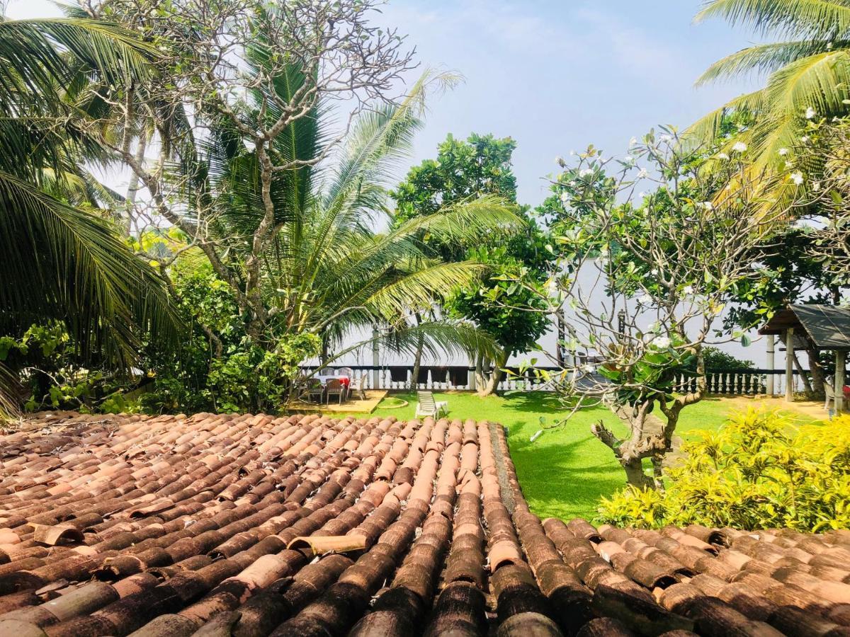 Hotel Hemadan Bentota Esterno foto